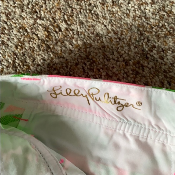 SOLD! SOLD! Lilly Pulitzer Callahan shorts - Picture 4 of 5
